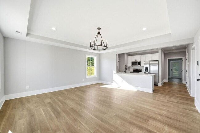 Building Photo - One-Level Living with Private Garage, Feels Like Home, Not an Apartment