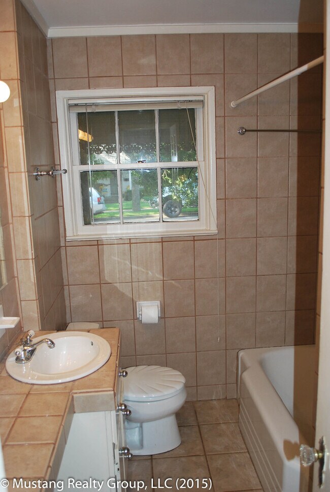 Building Photo - 5905 Revere Pl