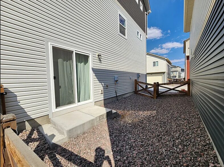 Fenced Yard - 6027 Notch Top Way