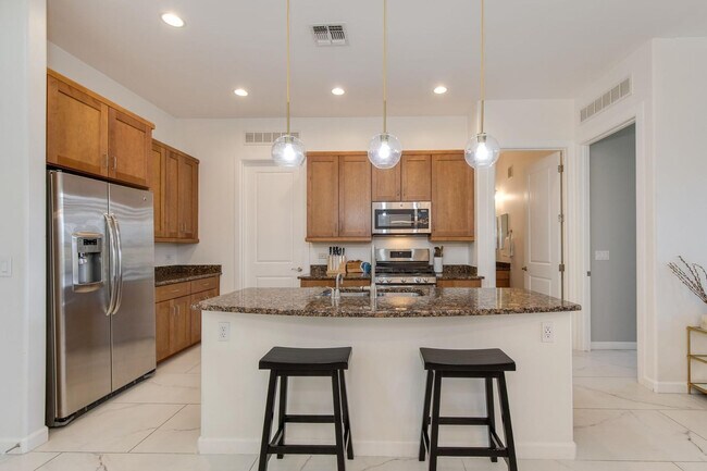 Building Photo - 7291 N Scottsdale Rd