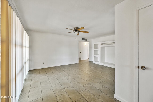 Building Photo - 3001 W Elm St