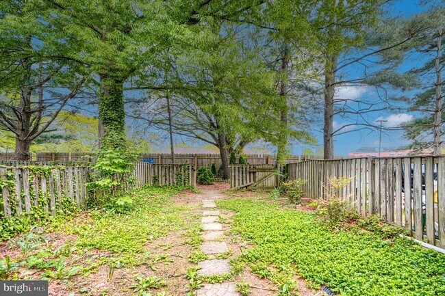 Building Photo - 43 Oak Crest Ct