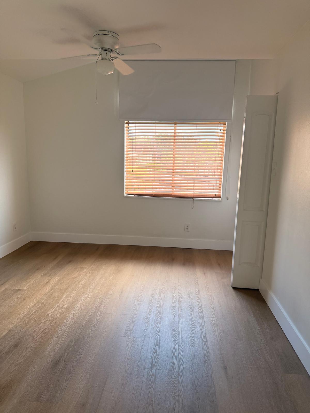 Building Photo - 10420 SW 158th Ct