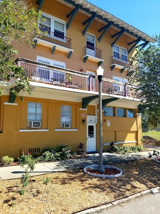 Building Photo - 524 Dr MLK Jr St S