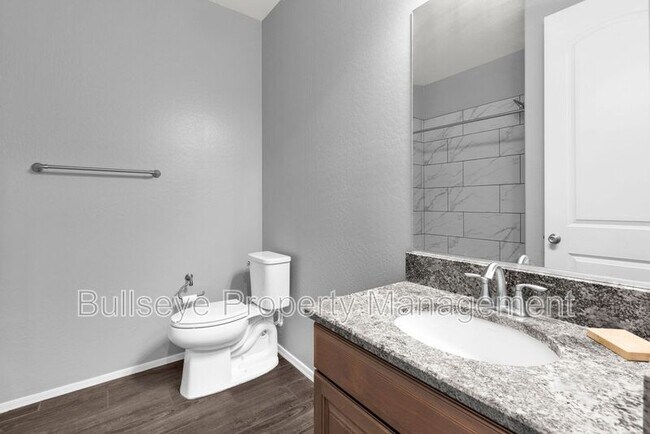 Building Photo - 17345 W Spur Dr