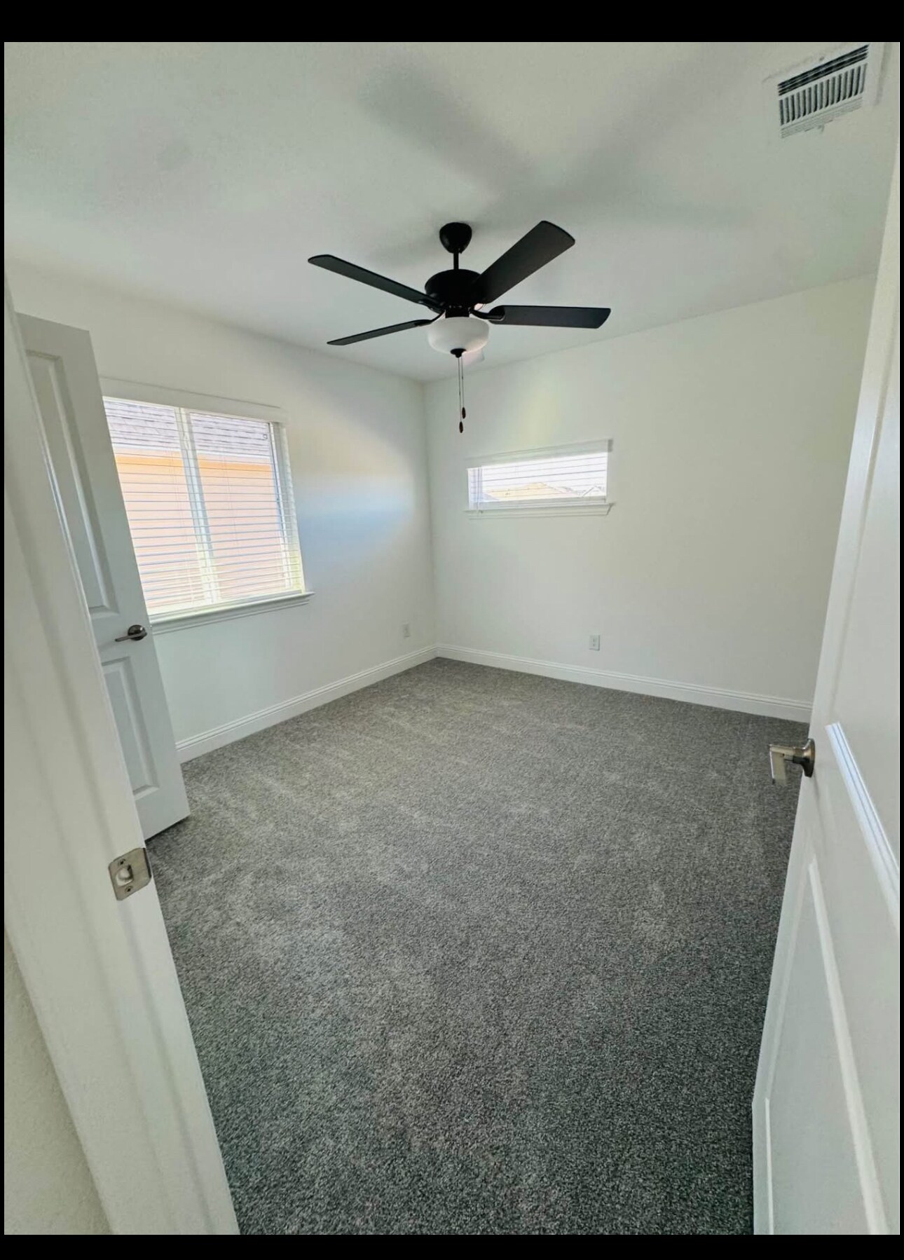 Building Photo - 701 Harmony Trl