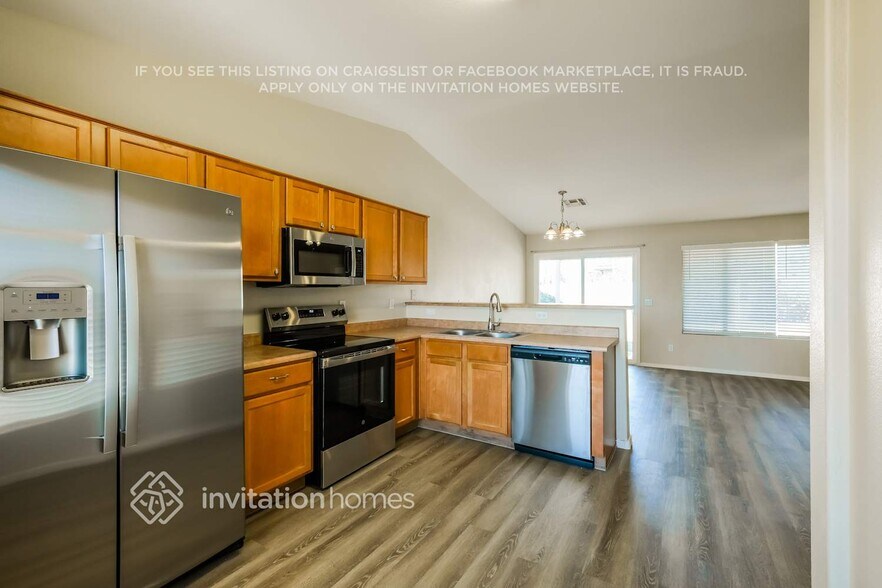 Building Photo - 8207 S 18th St