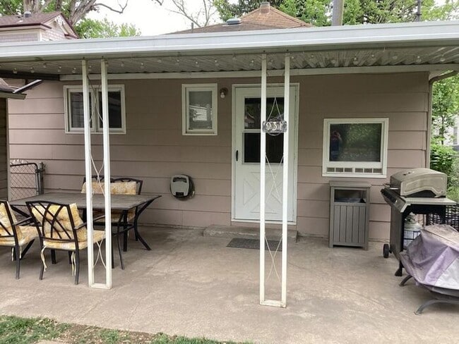 Building Photo - 3 Bedroom 1.5 Bathroom house near Old Town Fort Collins