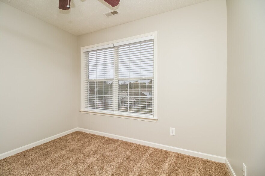Building Photo - 3021 Tucker's Pl