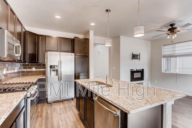 Building Photo - 2029 W 67th Pl