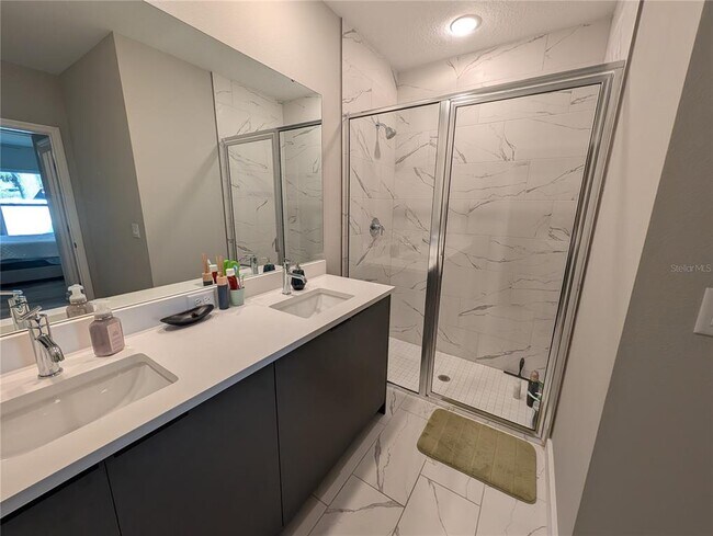 Building Photo - 2023 White Ave