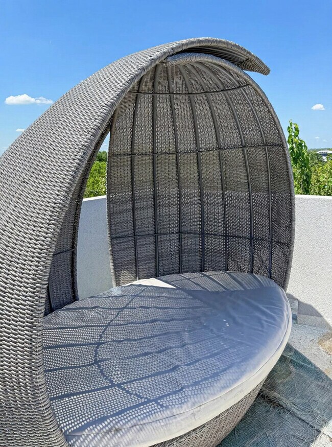 Building Photo - 219 Utah St