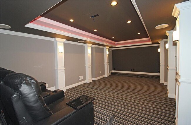 Building Photo - 7775 Tintern Trce