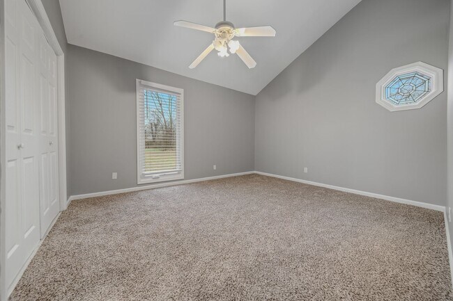 Building Photo - Recently Renovated 2 Bedroom Brick Home! - Coming Soon April 3rd!