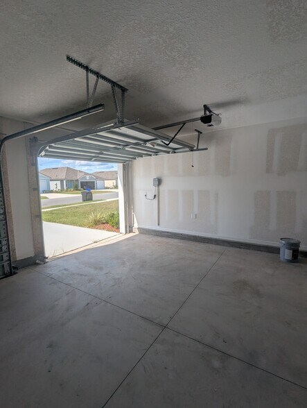 Building Photo - 82 Tordera Ln