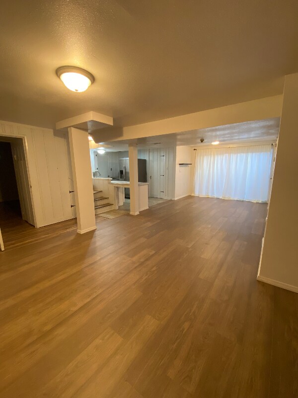 Building Photo - 535 SE Scenic View Dr