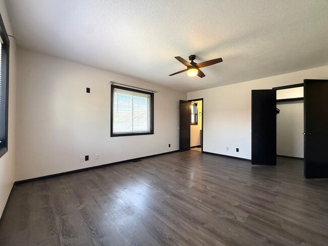 Building Photo - Beautifully Remodeled West Side Home | 3 Bedroom + Finished Basement Space