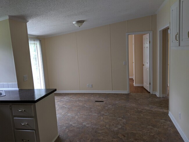 Building Photo - 70 Fox Wood