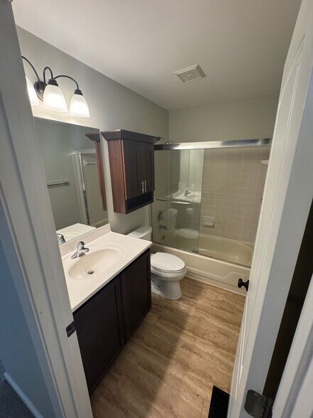 Building Photo - 1108 Amberglen Dr