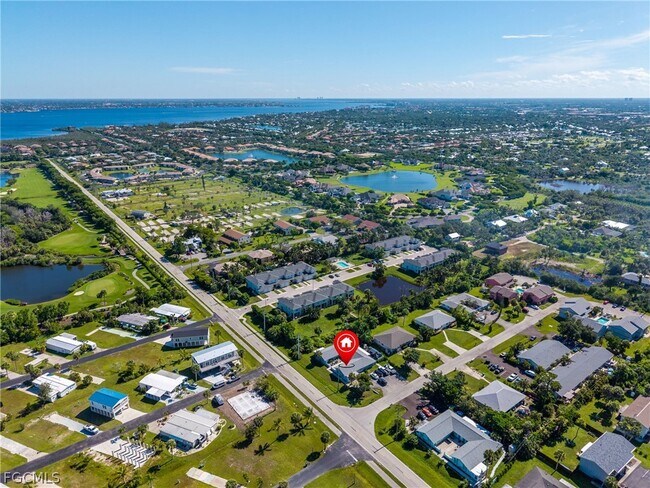 Building Photo - 16599 Davis Rd