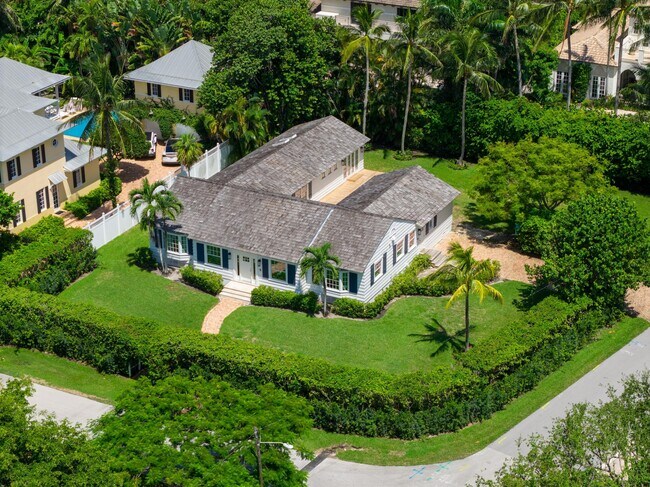 Building Photo - 1017 Tamarind Rd