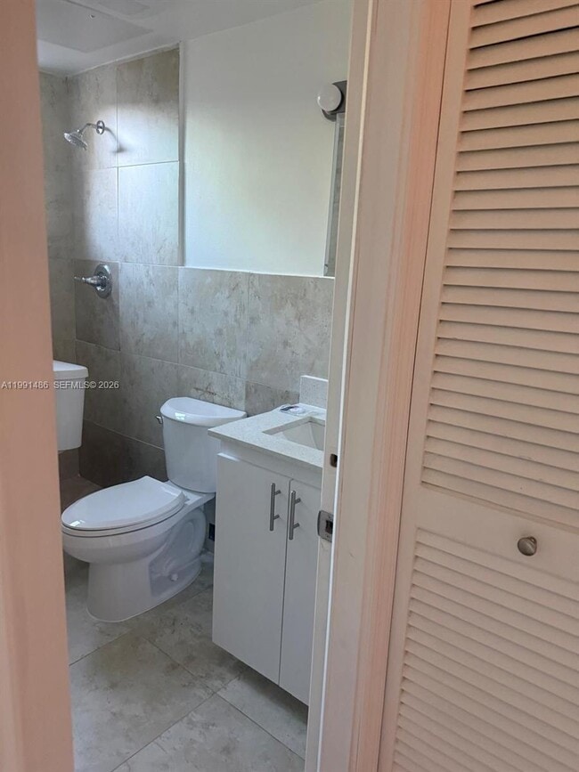 Building Photo - 160 NE 55th St