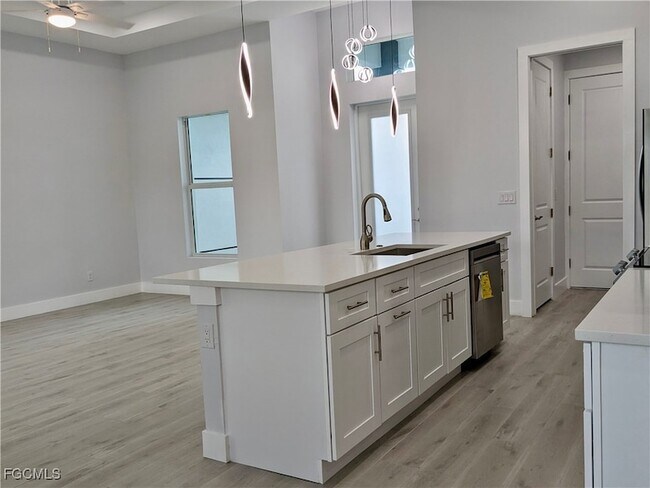 Building Photo - 3027 SW 16th Pl