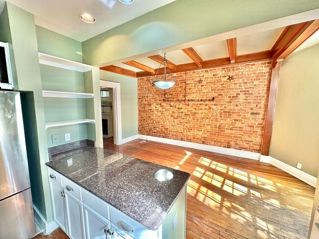 Building Photo - JUST RENOVATED - Astonishing Adams Morgan ...