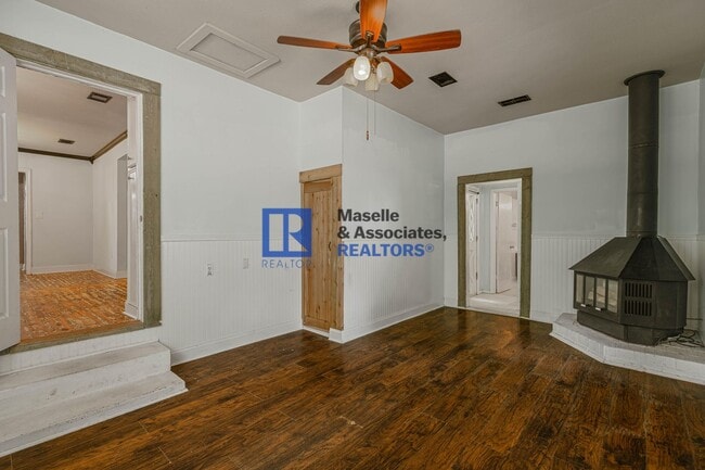 Building Photo - 3 Bed/2 Bath Home in Crystal Springs