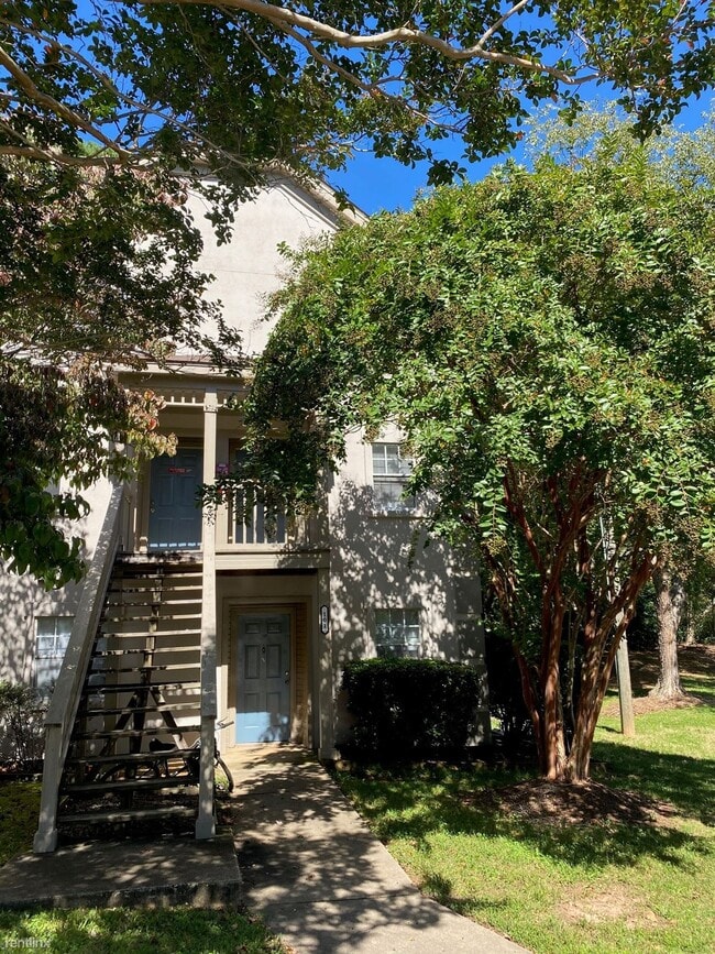 2502 Avent Ferry Rd 2502 Avent Ferry Rd Raleigh NC 27606 Apartment