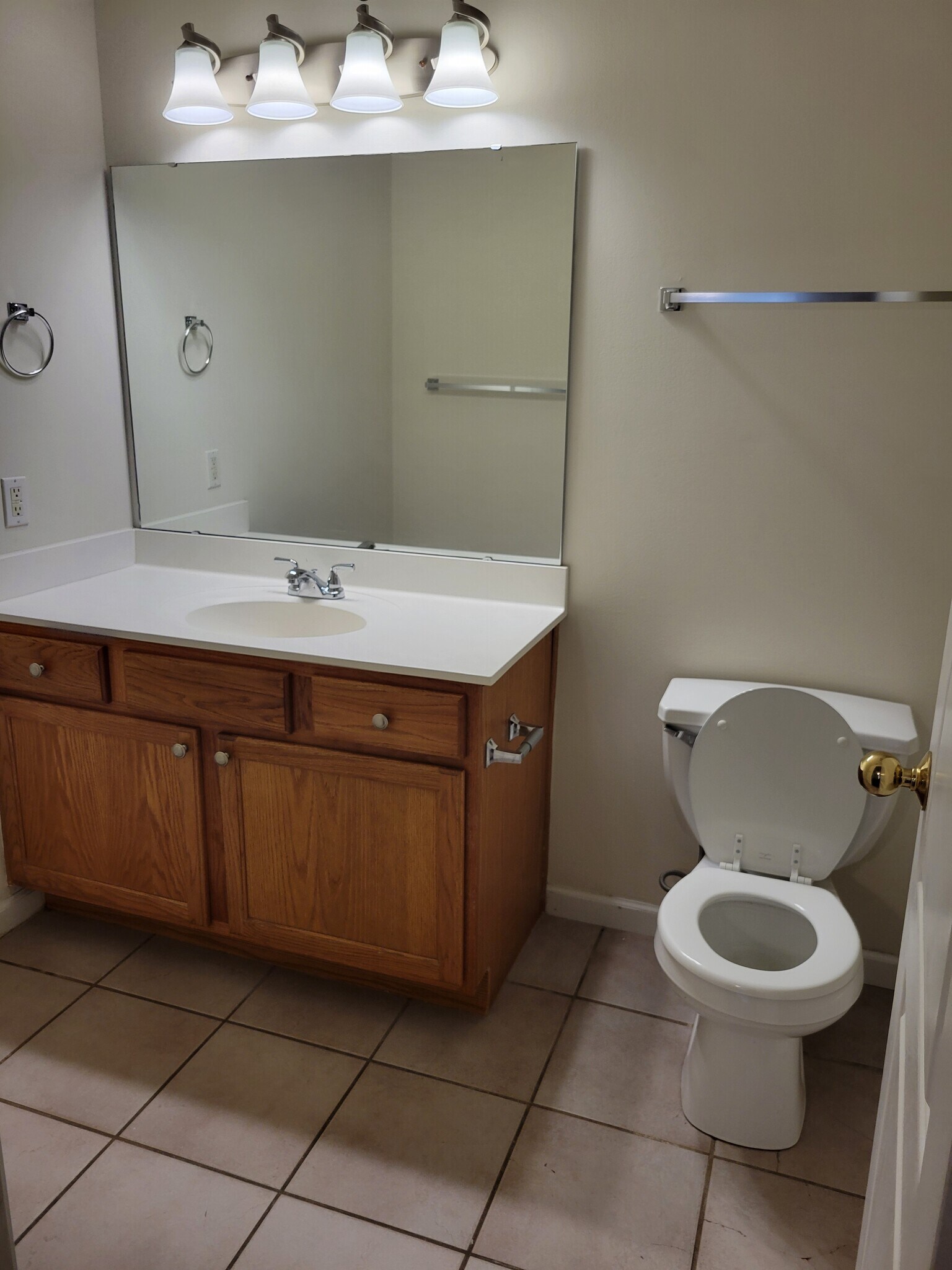 Building Photo - 614 Vineyards Ct