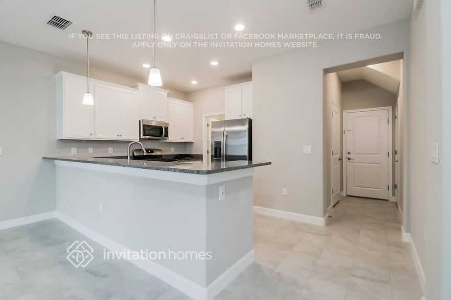 Building Photo - 2875 Gridiron Garden Isle