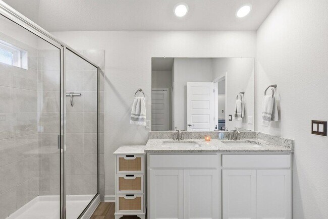 Building Photo - 225 El Capitan Lp