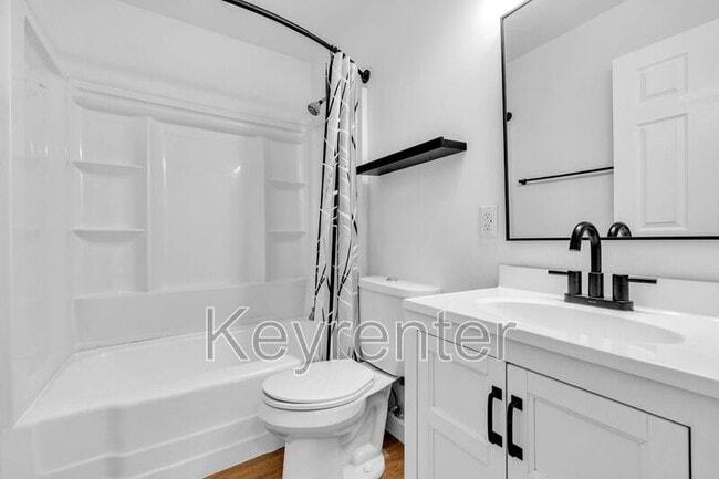 Building Photo - 316 Sky Dr