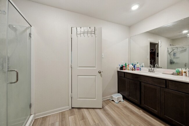 Building Photo - 1417 Sunkiss Dr