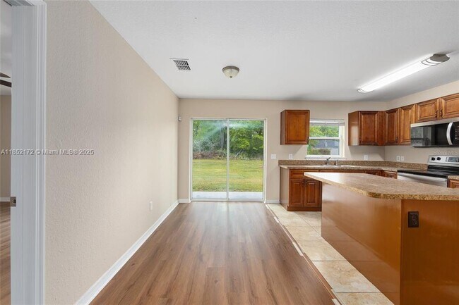 Building Photo - 6975 SE 124th Ln
