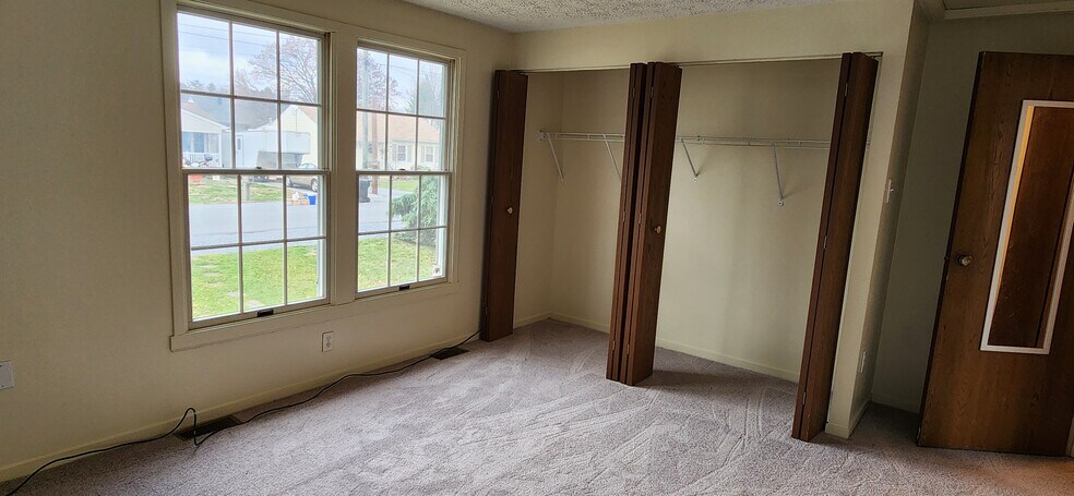 Building Photo - 226 Allison Ave