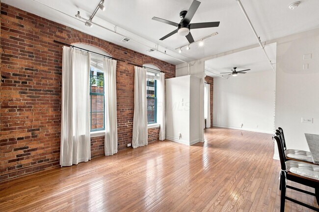 Building Photo - 55 W Livingston Ave