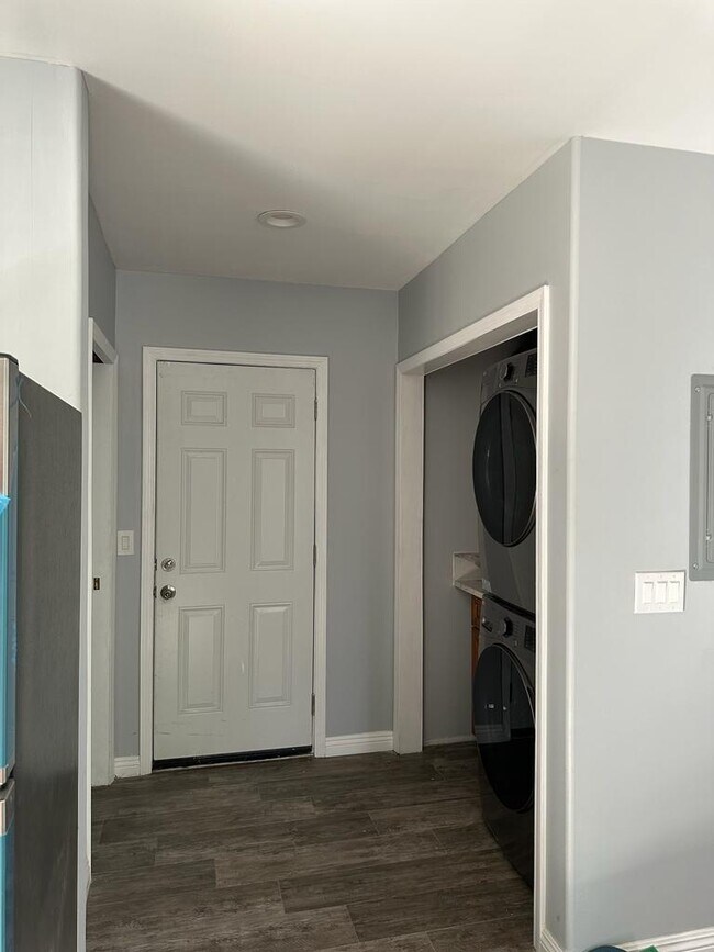 Building Photo - 13263 Filmore St