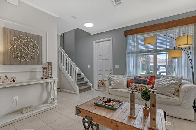 Building Photo - 10751 Oak Bend Way