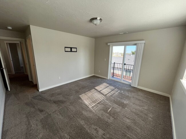 Building Photo - 63159 de Haviland St