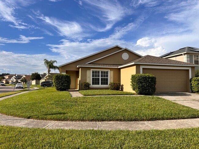 Building Photo - Waterford Chase-Osprey Ridge Community 3 B...