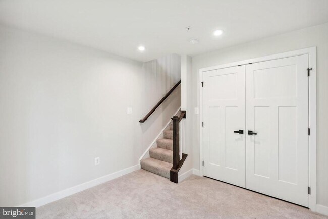 Building Photo - 19753 Grn Vlg Dr