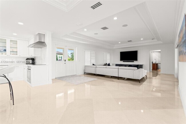 Building Photo - 18 Eleuthera Dr