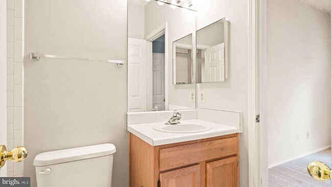 Building Photo - 13058 Autumn Woods Way