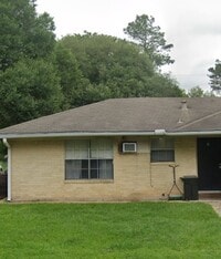 Building Photo - 716 Fernwood St