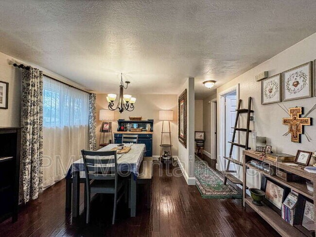 Building Photo - 714 W 850 S