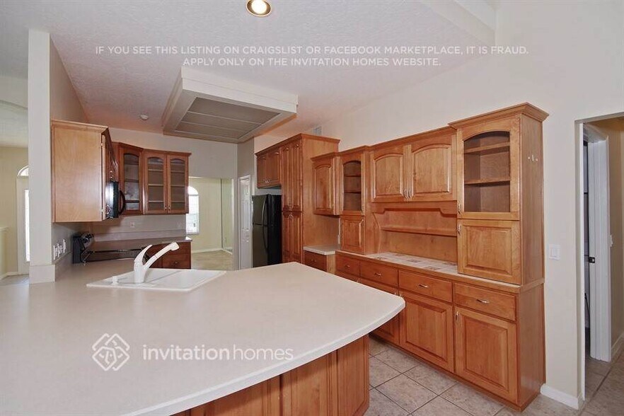 Building Photo - 1699 Rustic Way