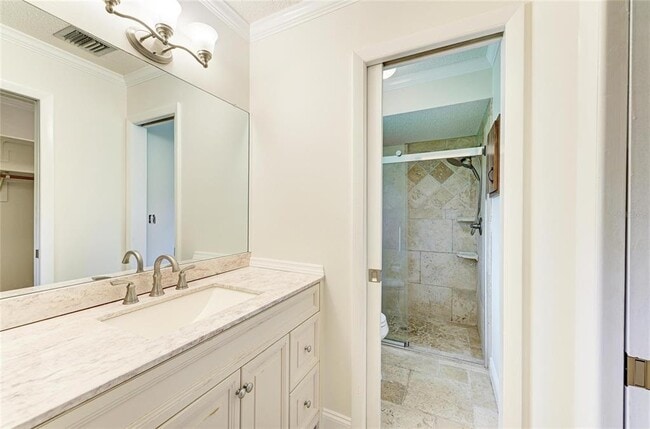 Building Photo - 1307 Primrose Rd