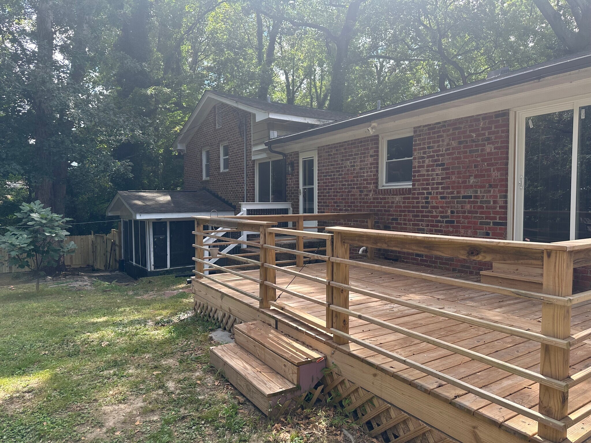 Building Photo - 3805 Colewood Dr